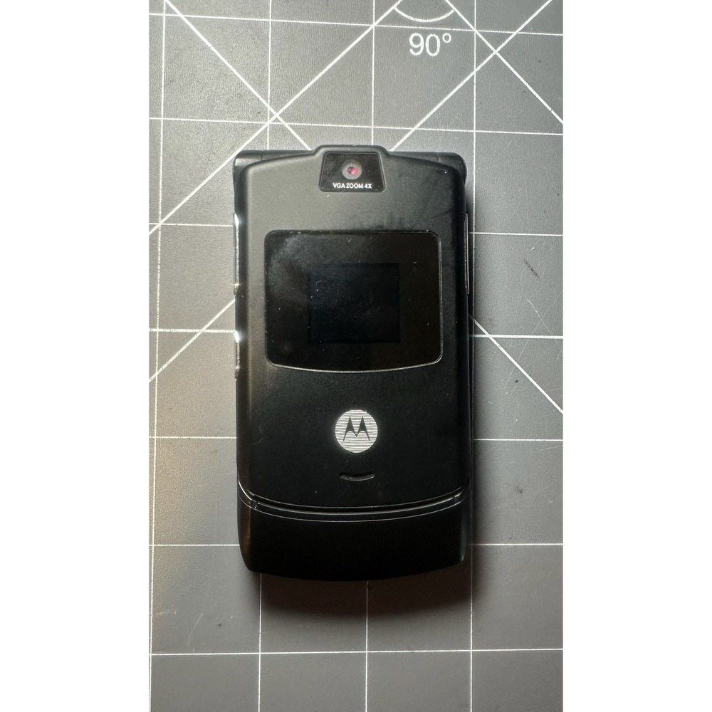 Motorola RAZR Black Flip Cell Phone VGA Camera 4X Zoom PARTS ONLY